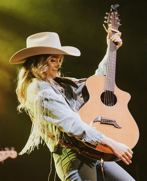 94.7 new country.